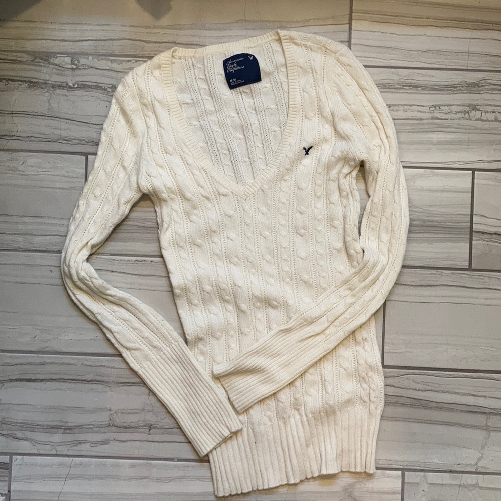 White American eagle V-neck Pull over sweater